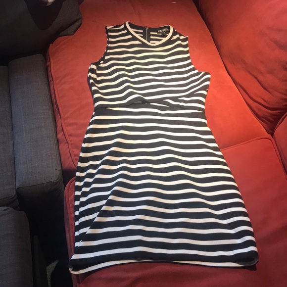 Express Dresses & Skirts - NWOT Express Dress